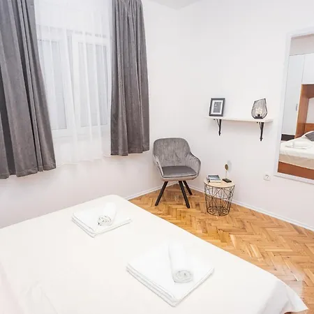 Veronika Apartment