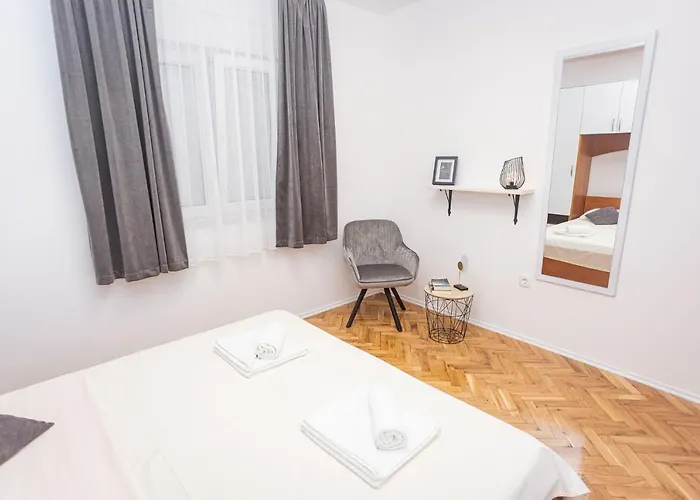 Veronika Apartment